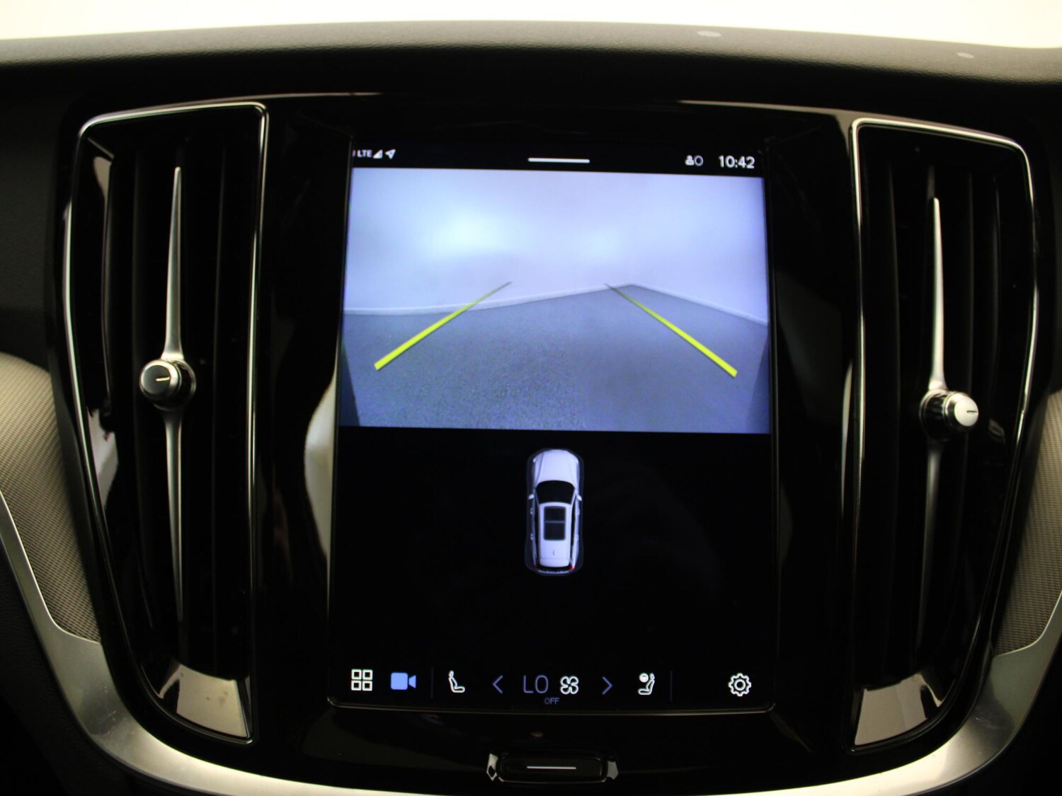 Used Volvo V60 2022 for sale - 76442661: Photo 21