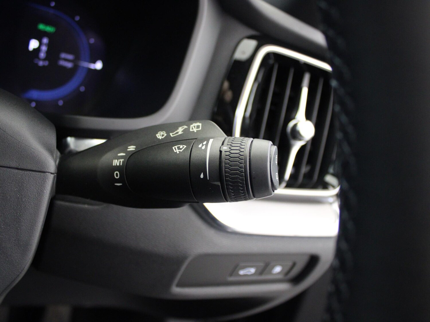 Used Volvo V60 2022 for sale - 76442661: Photo 42