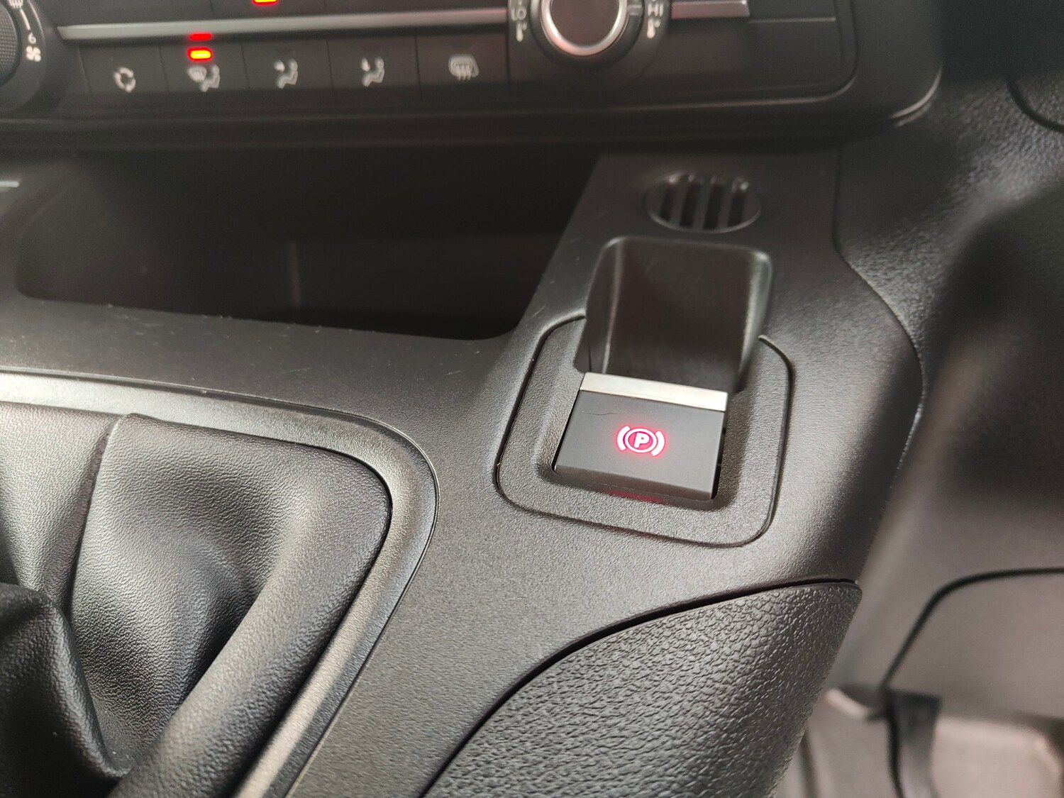 Used Citroen Berlingo 2023 for sale - 76353367: Photo 9