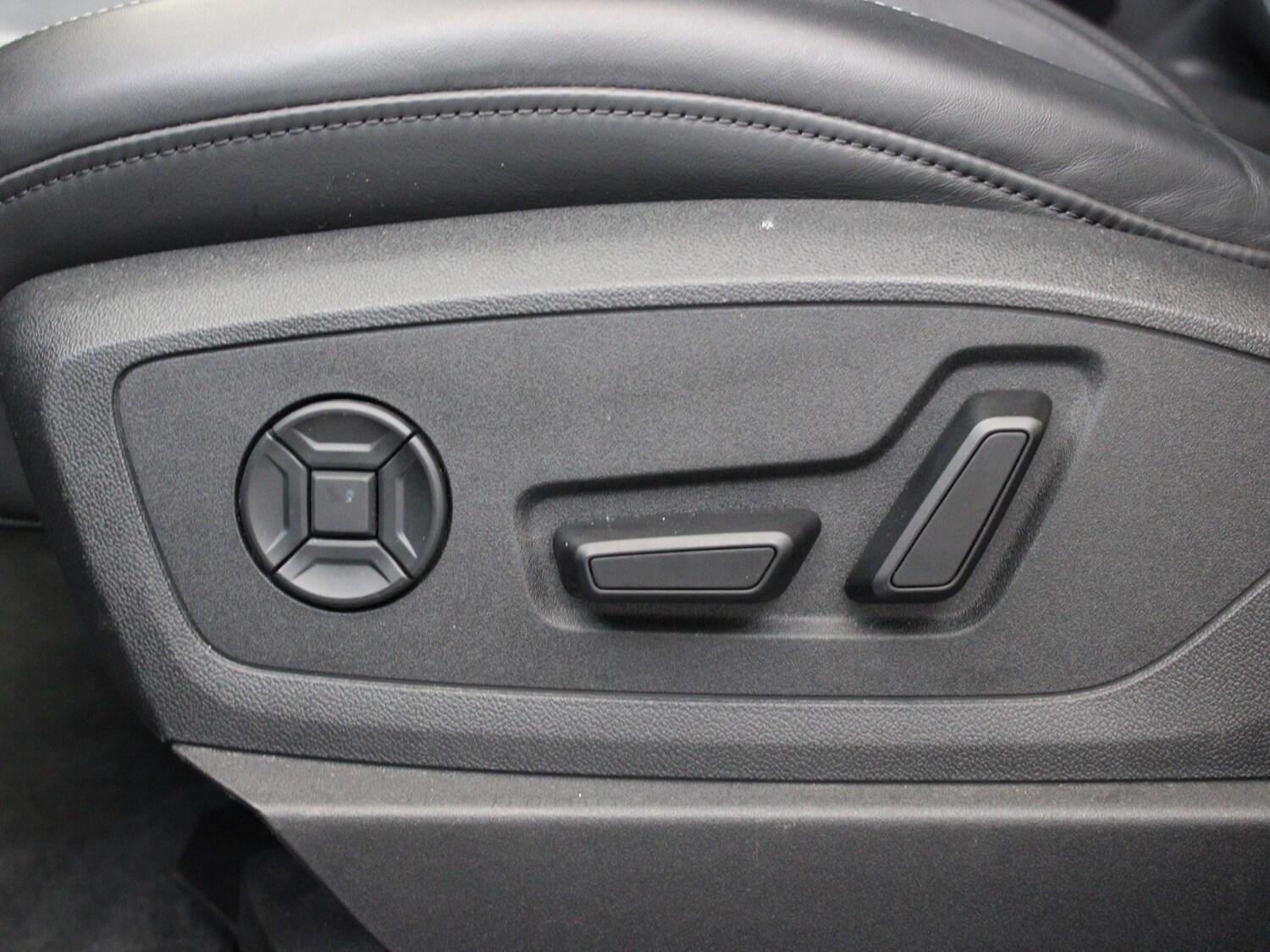 Used Audi e-tron 2022 for sale - 77348304: Photo 11