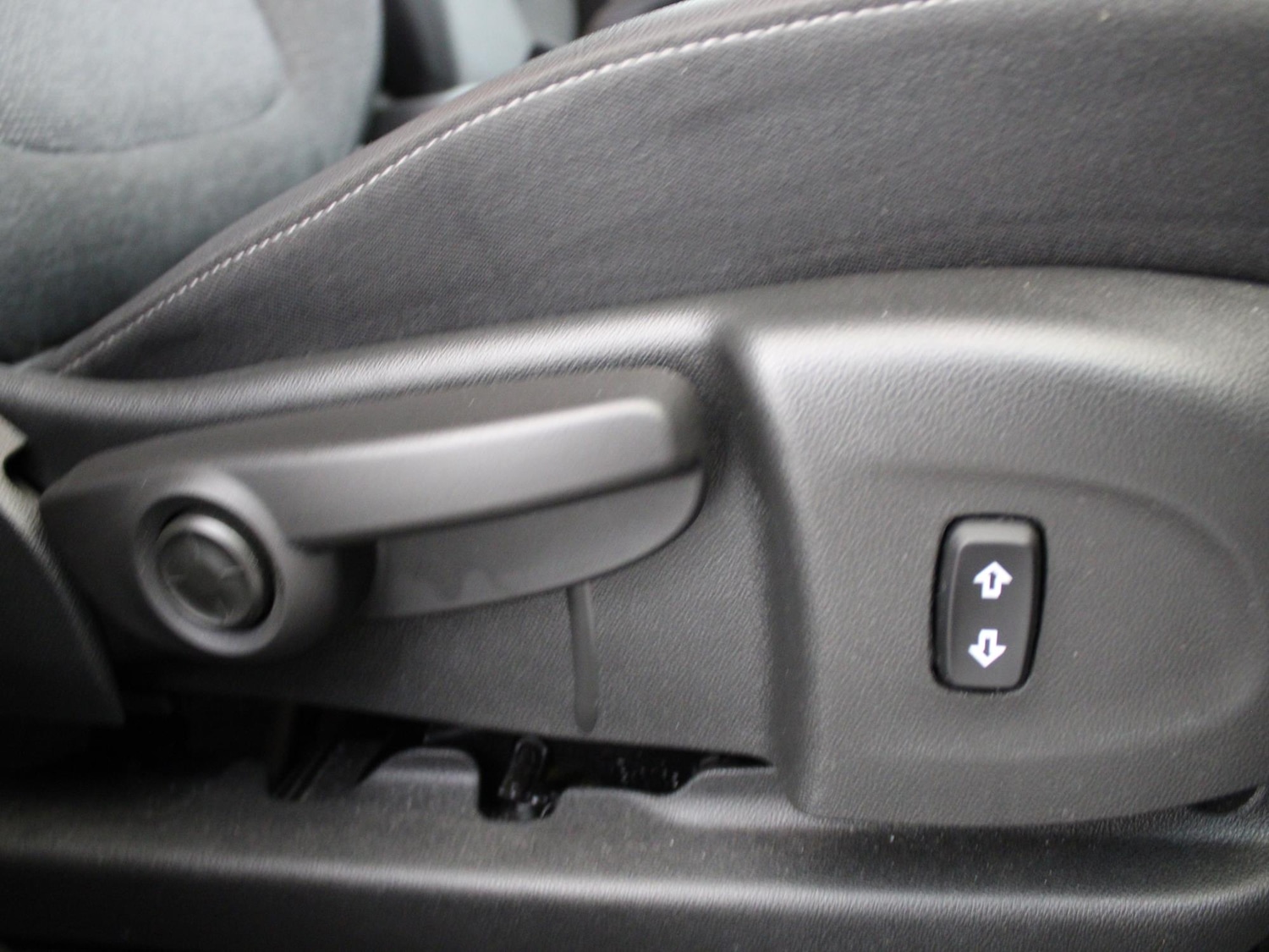 Used Vauxhall Crossland 2021 for sale - 75850150: Photo 10