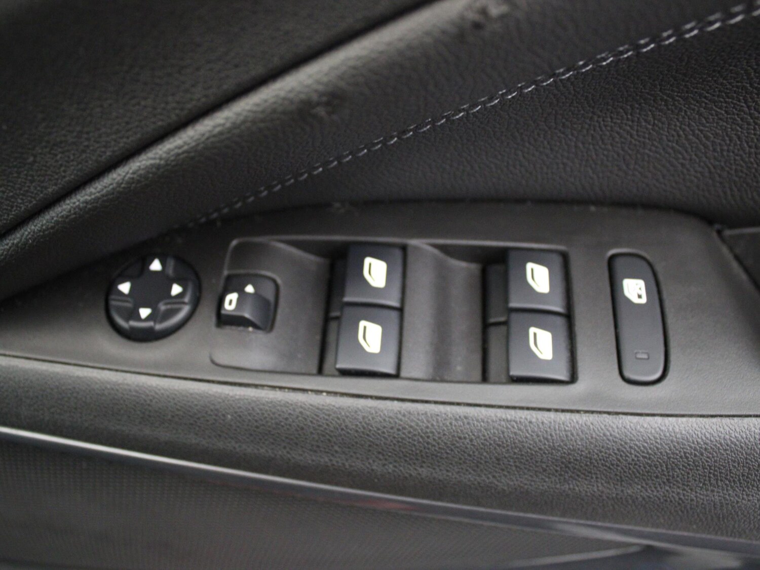 Used Vauxhall Crossland 2021 for sale - 75850150: Photo 32