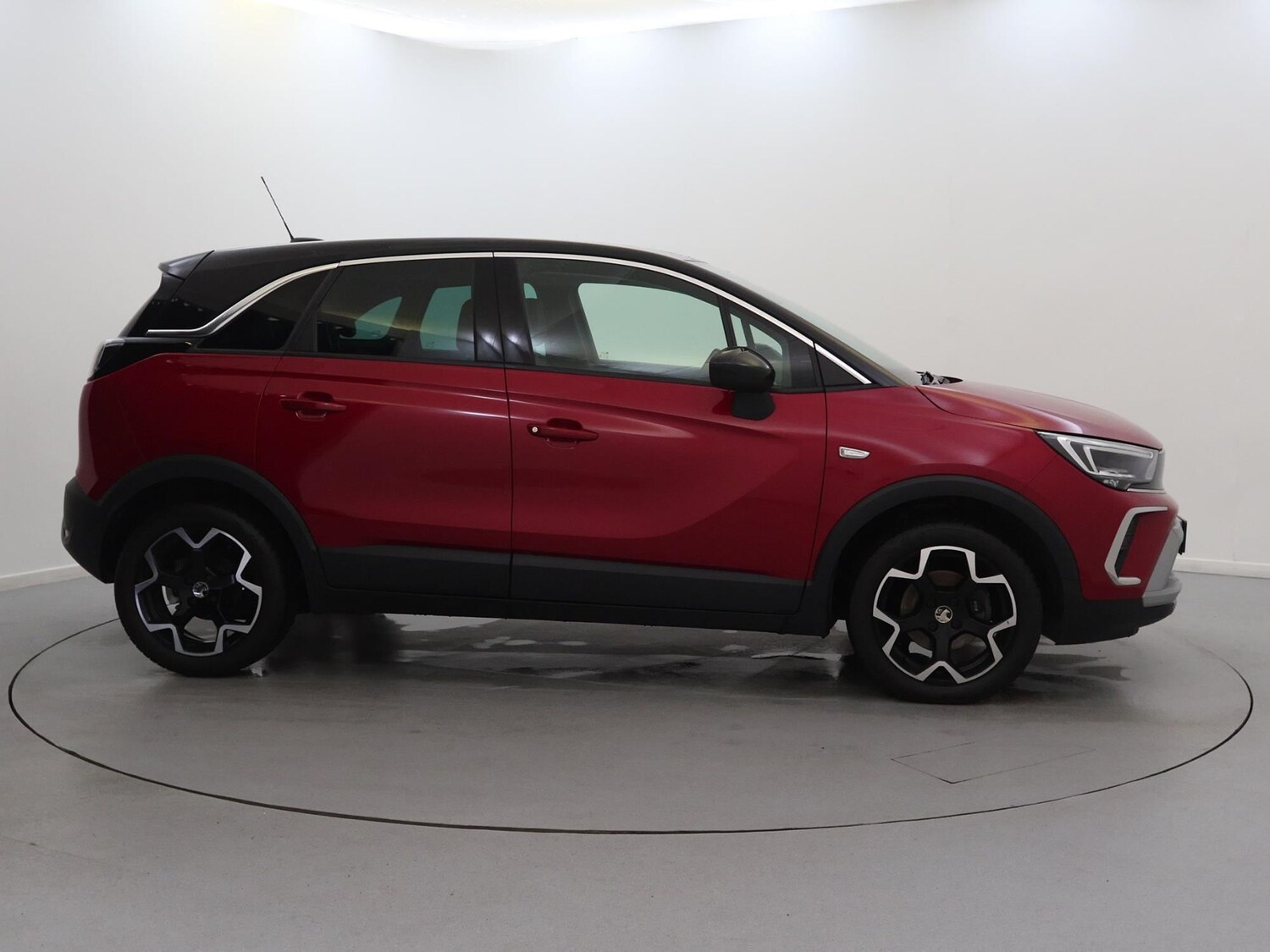 Used Vauxhall Crossland 2021 for sale - 75850150: Photo 8