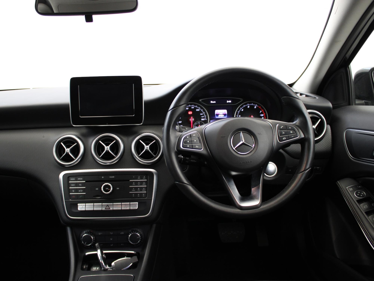 Used Mercedes-Benz A-Class 2018 for sale - 78177984: Photo 12