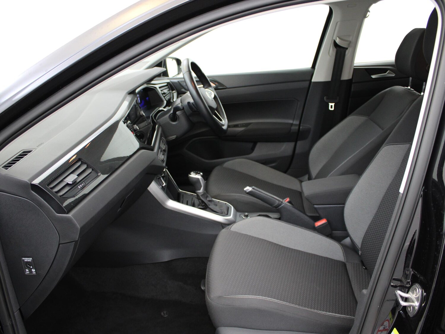 Used Volkswagen Polo 2024 for sale - 77601554: Photo 11