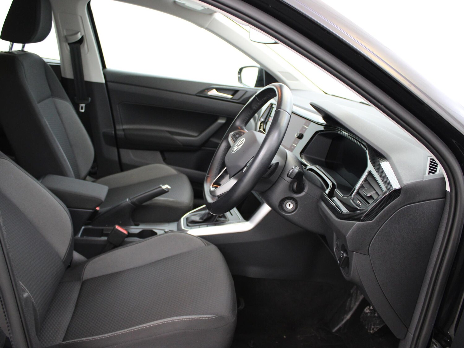 Used Volkswagen Polo 2024 for sale - 77601554: Photo 9