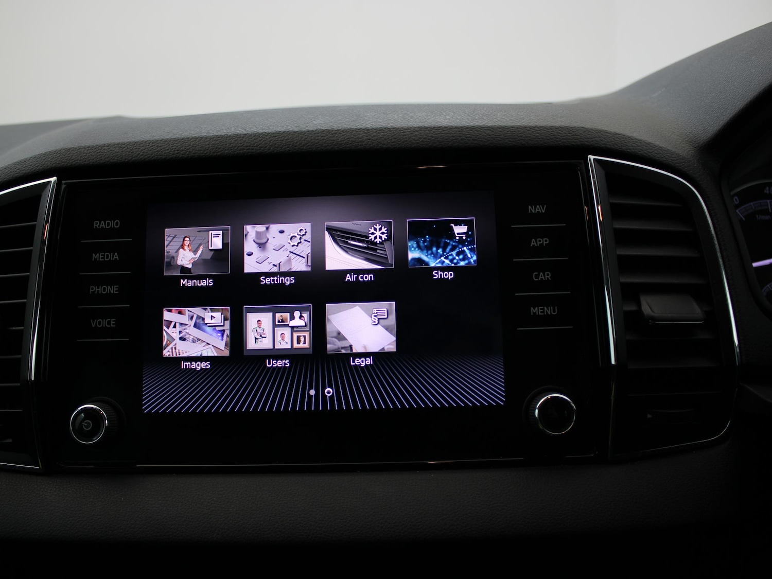 Used Skoda Karoq 2020 for sale - 76755431: Photo 13