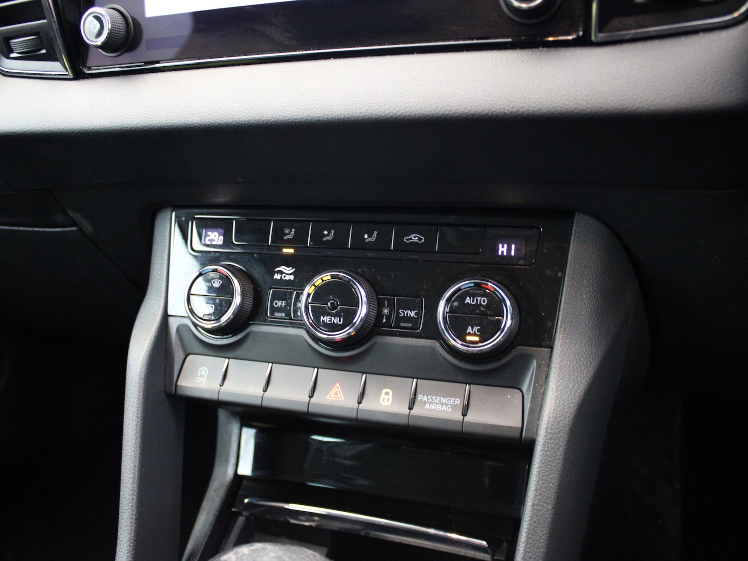 Used Skoda Karoq 2020 for sale - 76755431: Photo 18