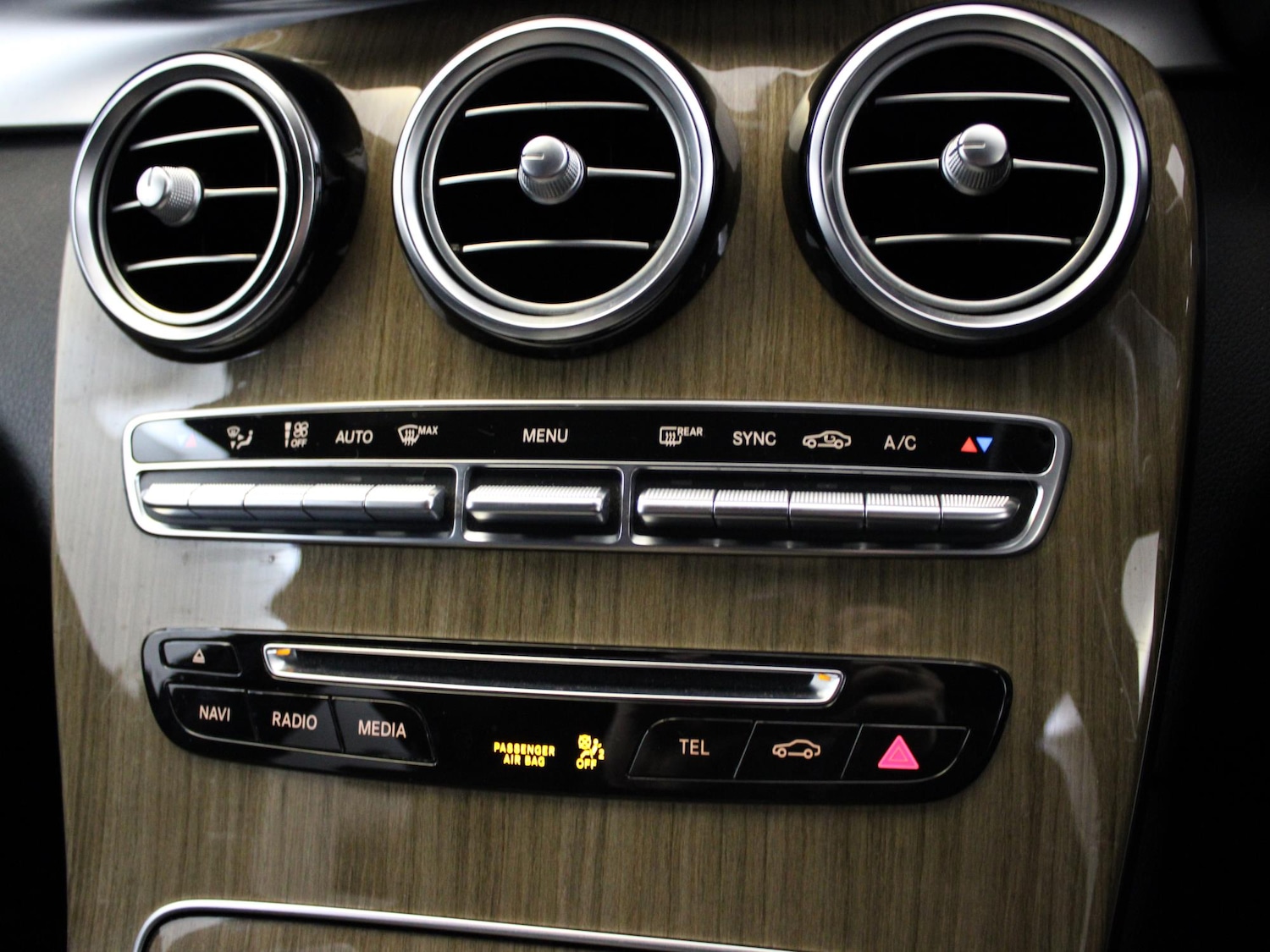 Used Mercedes-Benz GLC 2017 for sale - 76553472: Photo 25