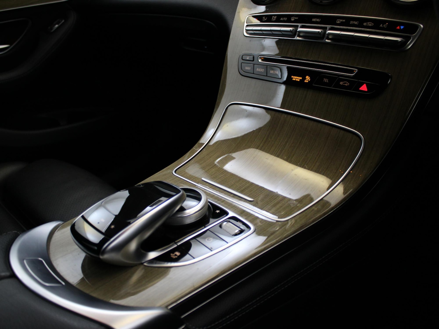 Used Mercedes-Benz GLC 2017 for sale - 76553472: Photo 27