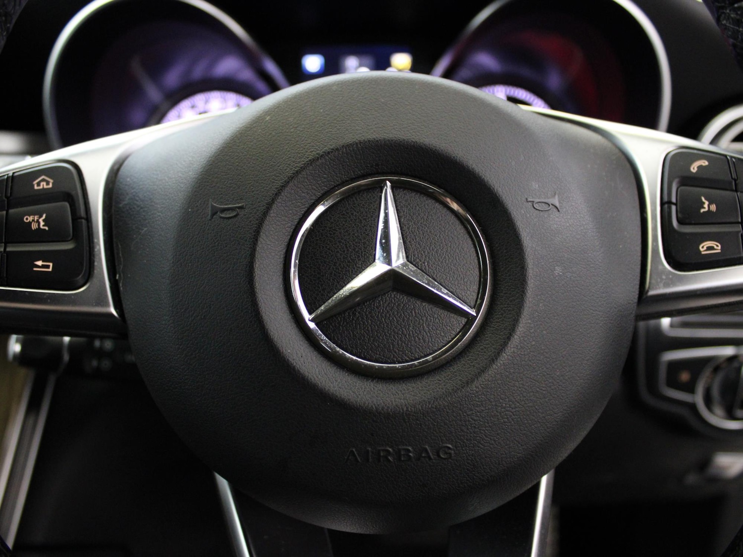 Used Mercedes-Benz GLC 2017 for sale - 76553472: Photo 31