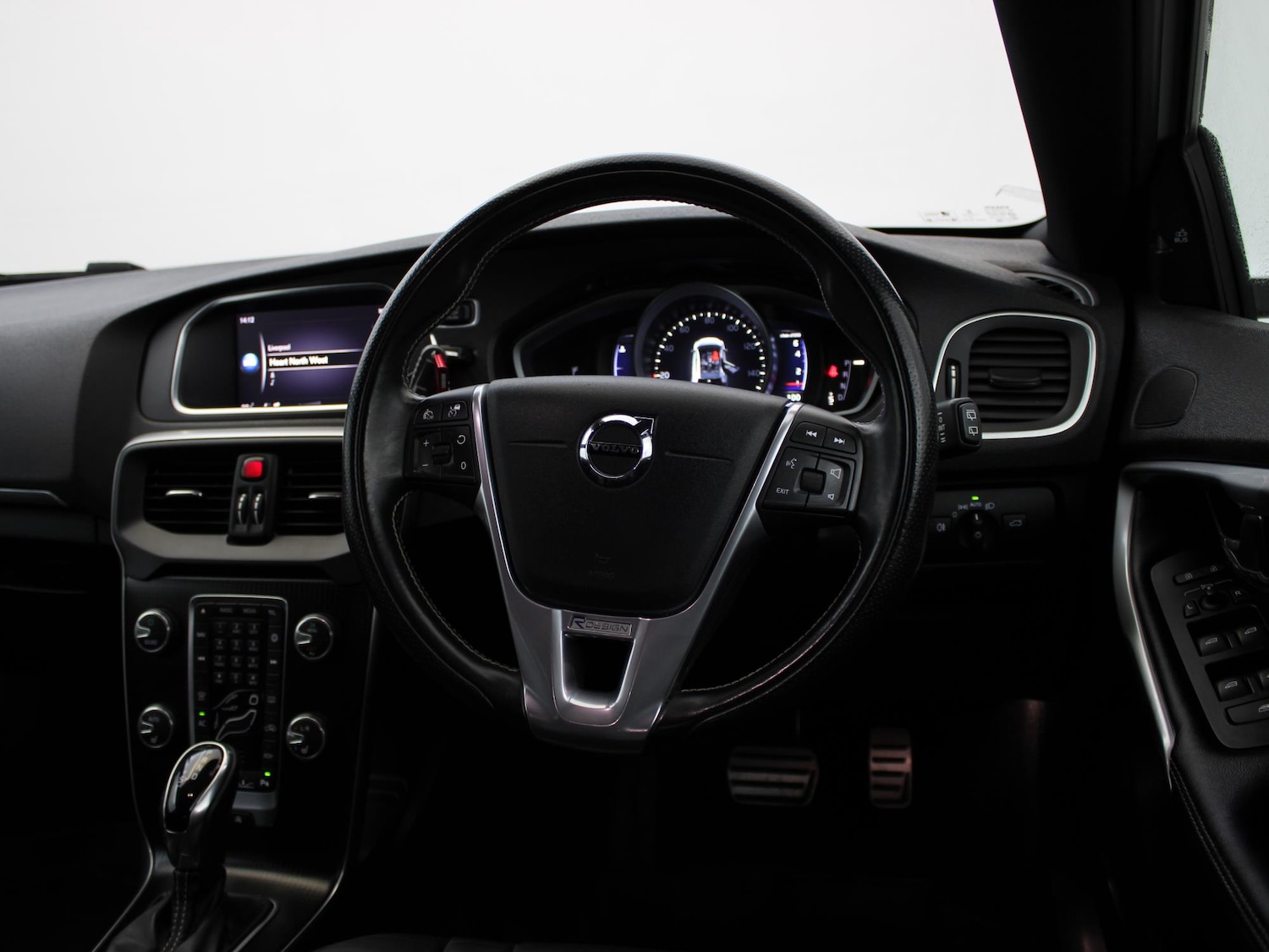 Used Volvo V40 2018 for sale - 76968178: Photo 18