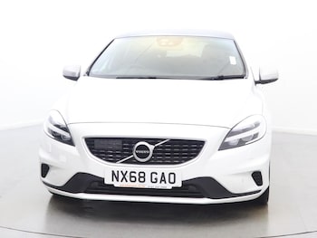 Used Volvo V40 2018 for sale - 76968178: Photo
