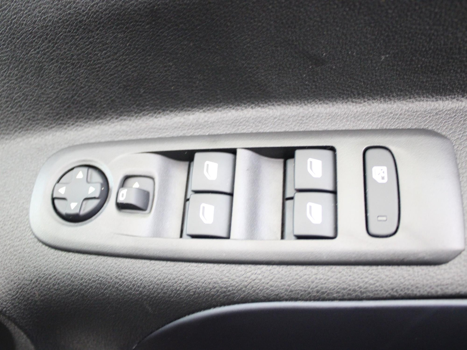 Used Peugeot Rifter 2020 for sale - 76662246: Photo 25