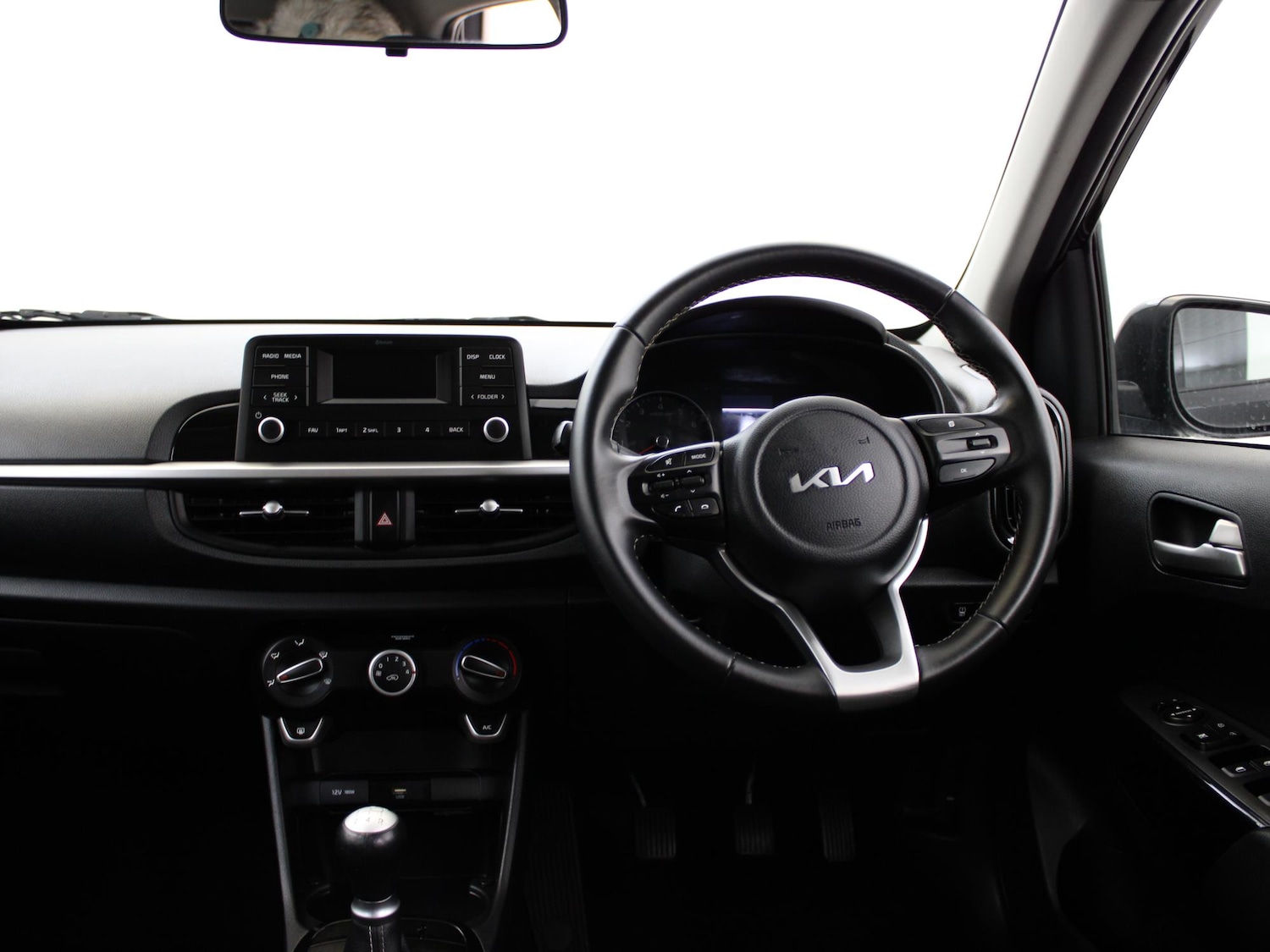 Used Kia Picanto 2023 for sale - 76705455: Photo 14