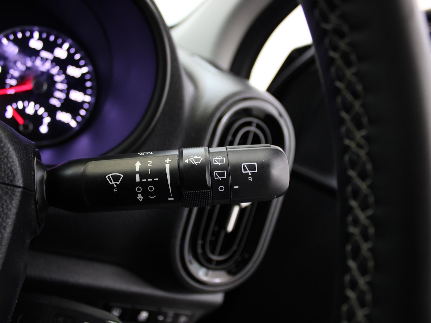 Used Kia Picanto 2023 for sale - 76705455: Photo 31