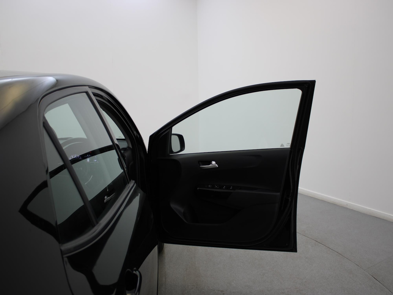 Used Kia Picanto 2023 for sale - 76705455: Photo 33