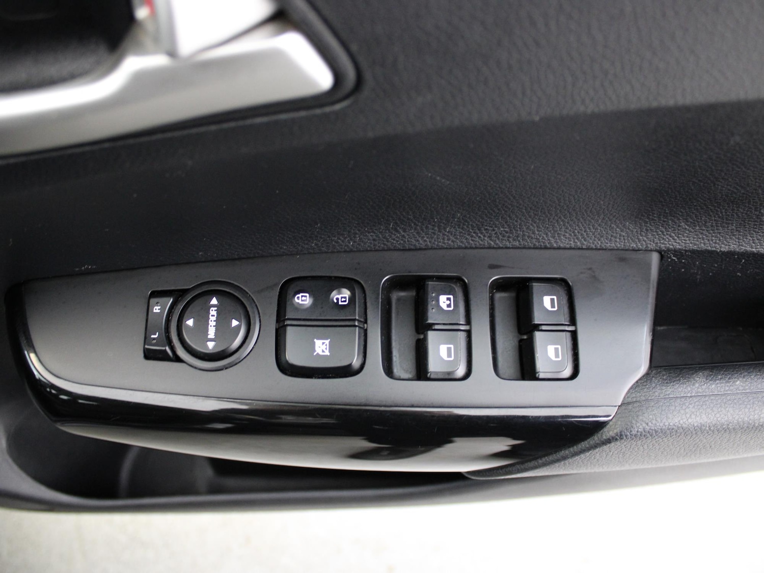 Used Kia Picanto 2023 for sale - 76705455: Photo 34