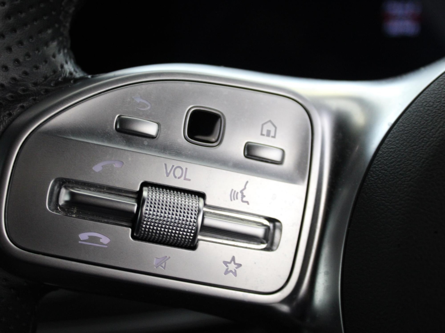 Used Mercedes-Benz E Class 2020 for sale - 75773898: Photo 11