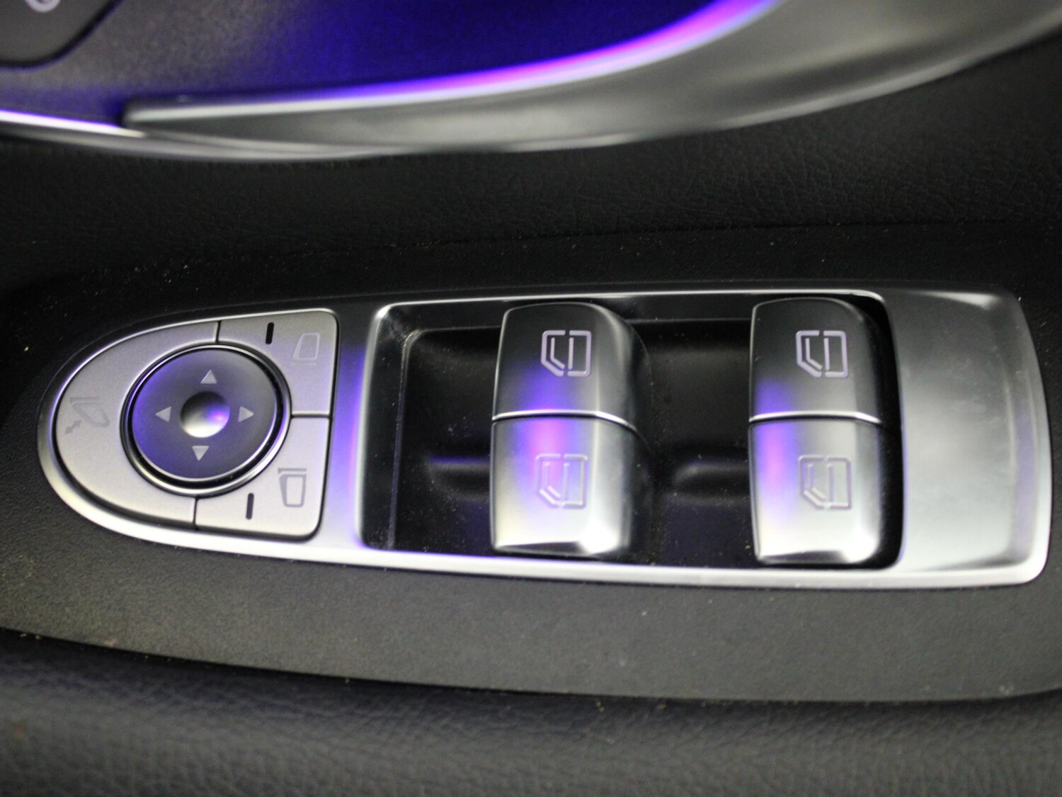 Used Mercedes-Benz E Class 2020 for sale - 75773898: Photo 21