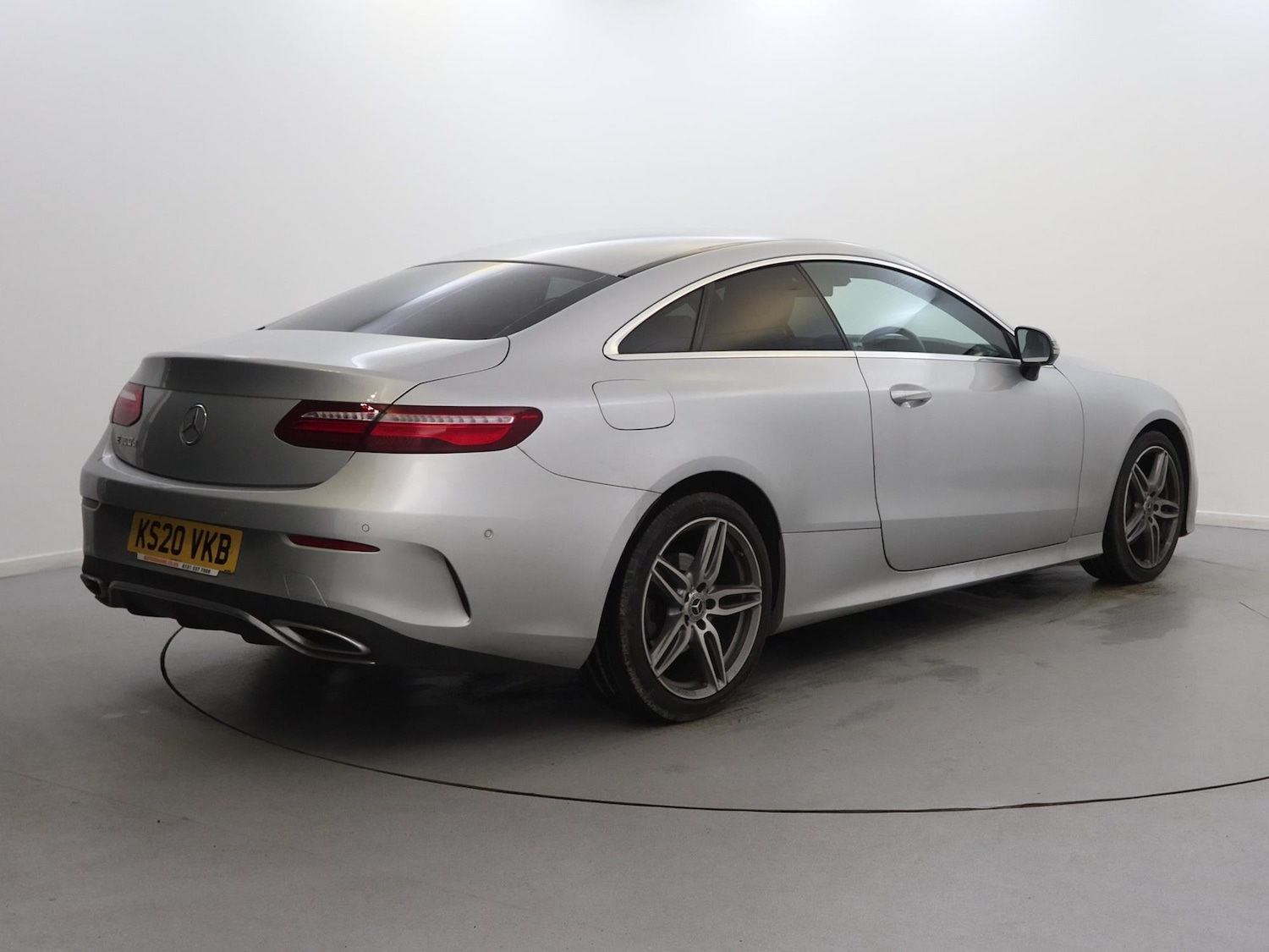 Used Mercedes-Benz E Class 2020 for sale - 75773898: Photo 5