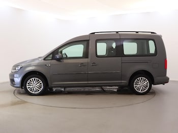Used Volkswagen Caddy Maxi Life 2016 for sale - 74854717: Photo
