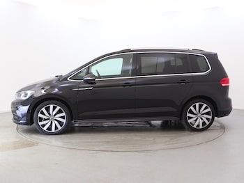 Used Volkswagen Touran 2021 for sale - 75407435: Photo