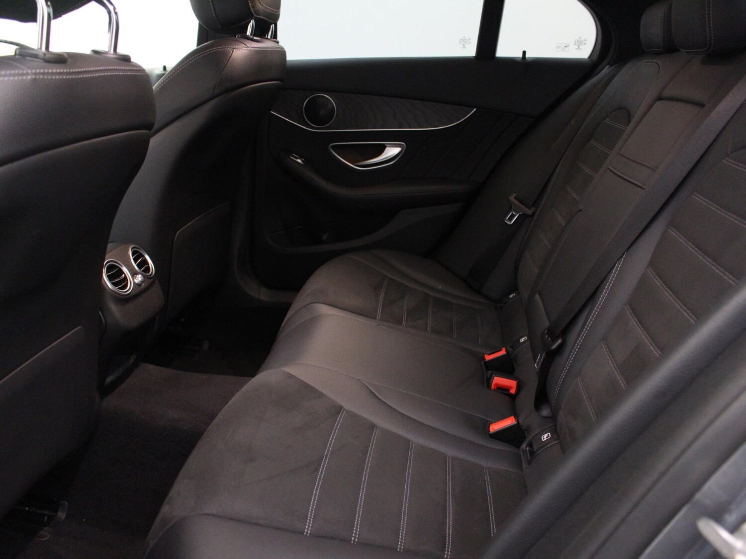 Used Mercedes-Benz C Class 2019 for sale - 77973285: Photo 10