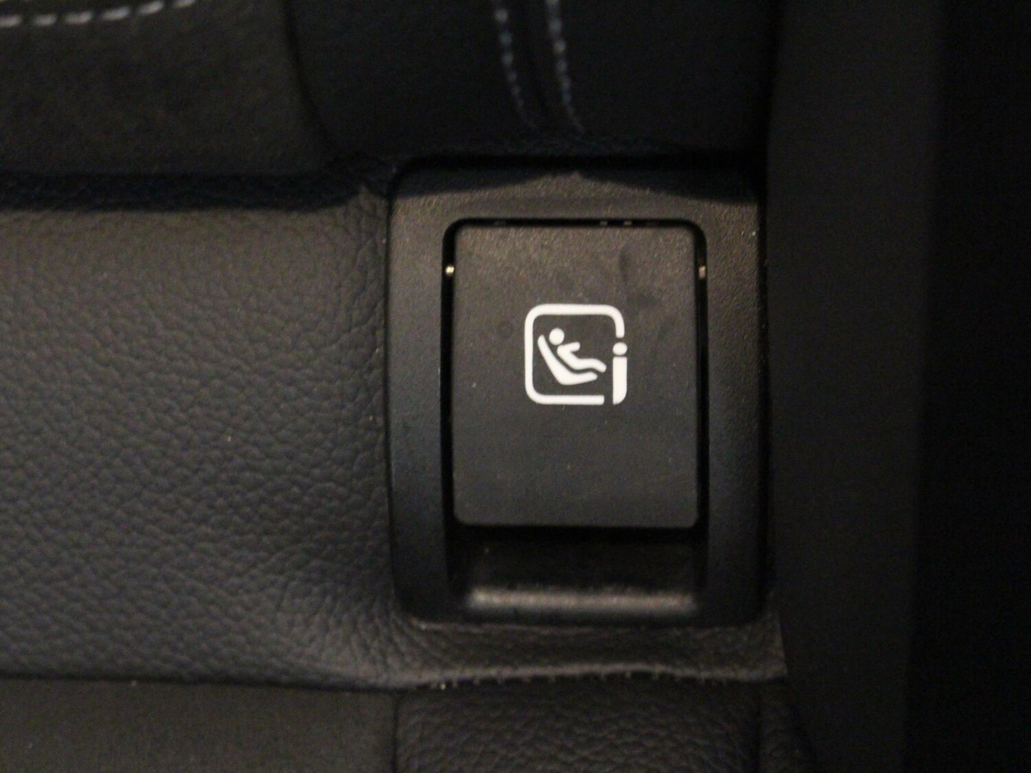 Used Mercedes-Benz C Class 2019 for sale - 77973285: Photo 12