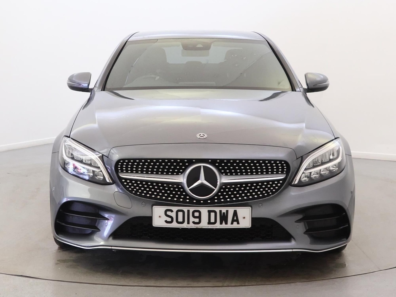 Used Mercedes-Benz C Class 2019 for sale - 77973285: Photo 2