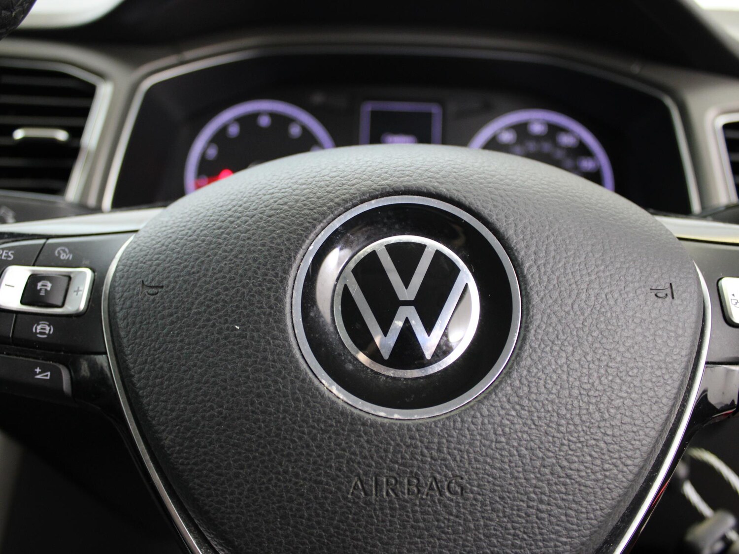 Used Volkswagen T-Roc 2020 for sale - 76442634: Photo 25