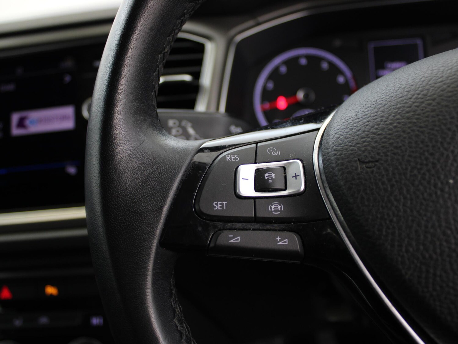 Used Volkswagen T-Roc 2020 for sale - 76442634: Photo 26