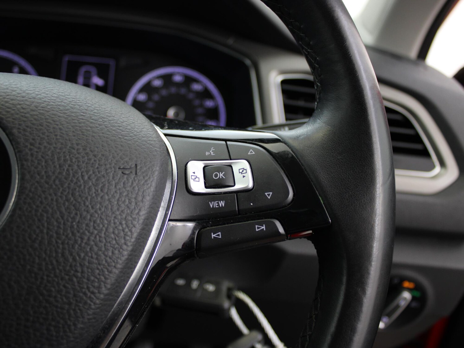 Used Volkswagen T-Roc 2020 for sale - 76442634: Photo 27