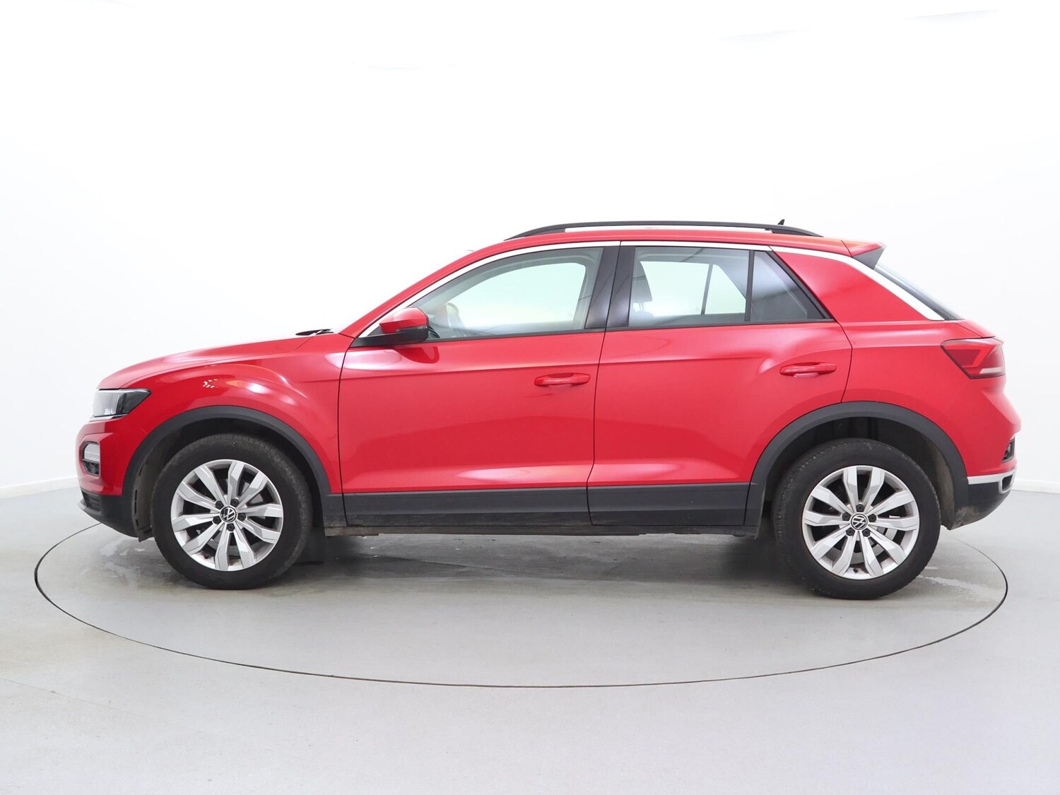 Used Volkswagen T-Roc 2020 for sale - 76442634: Photo 4