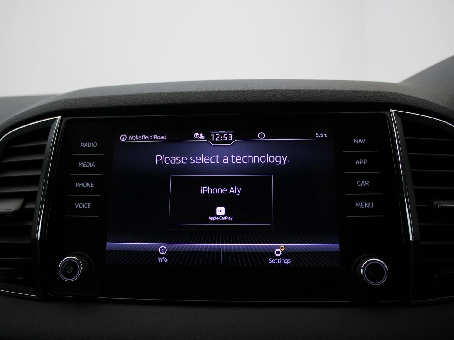 Used Skoda Karoq 2023 for sale - 77348306: Photo 16