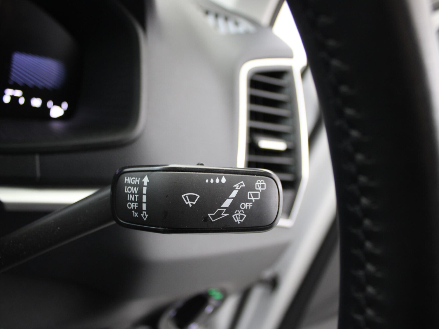 Used Skoda Karoq 2023 for sale - 77348306: Photo 29