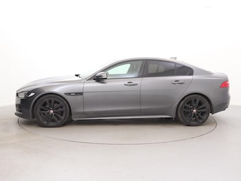 Used Jaguar XE 2018 for sale - 77787357: Photo