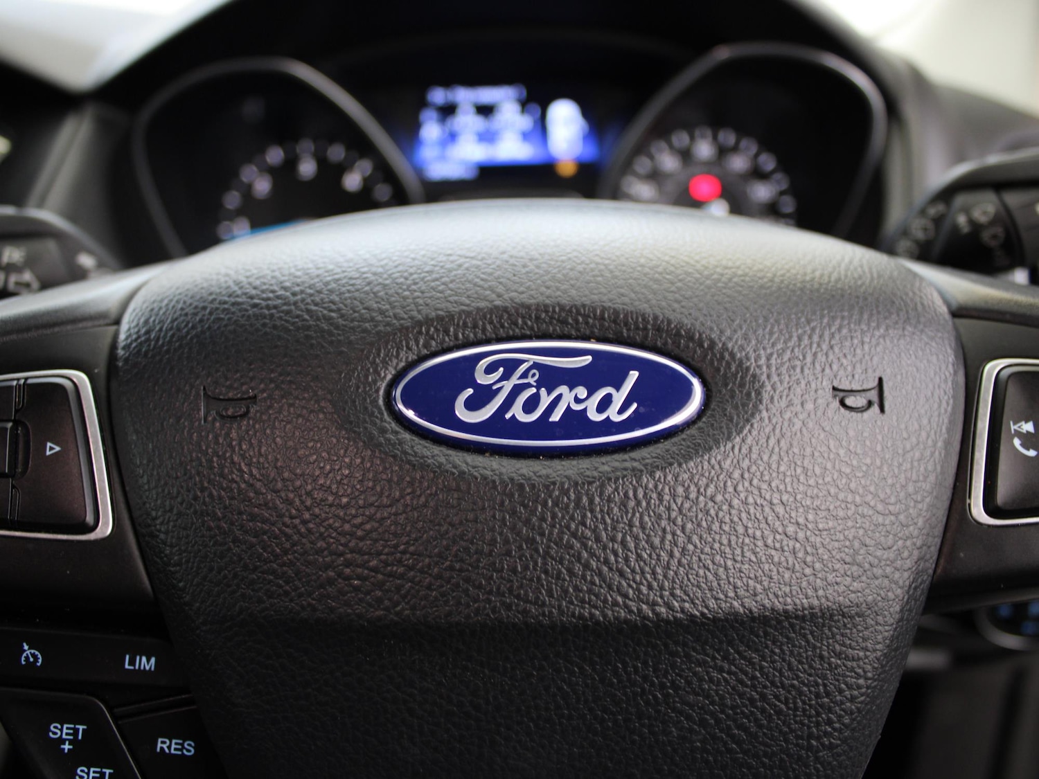 Used Ford Focus 2015 for sale - 76662147: Photo 23