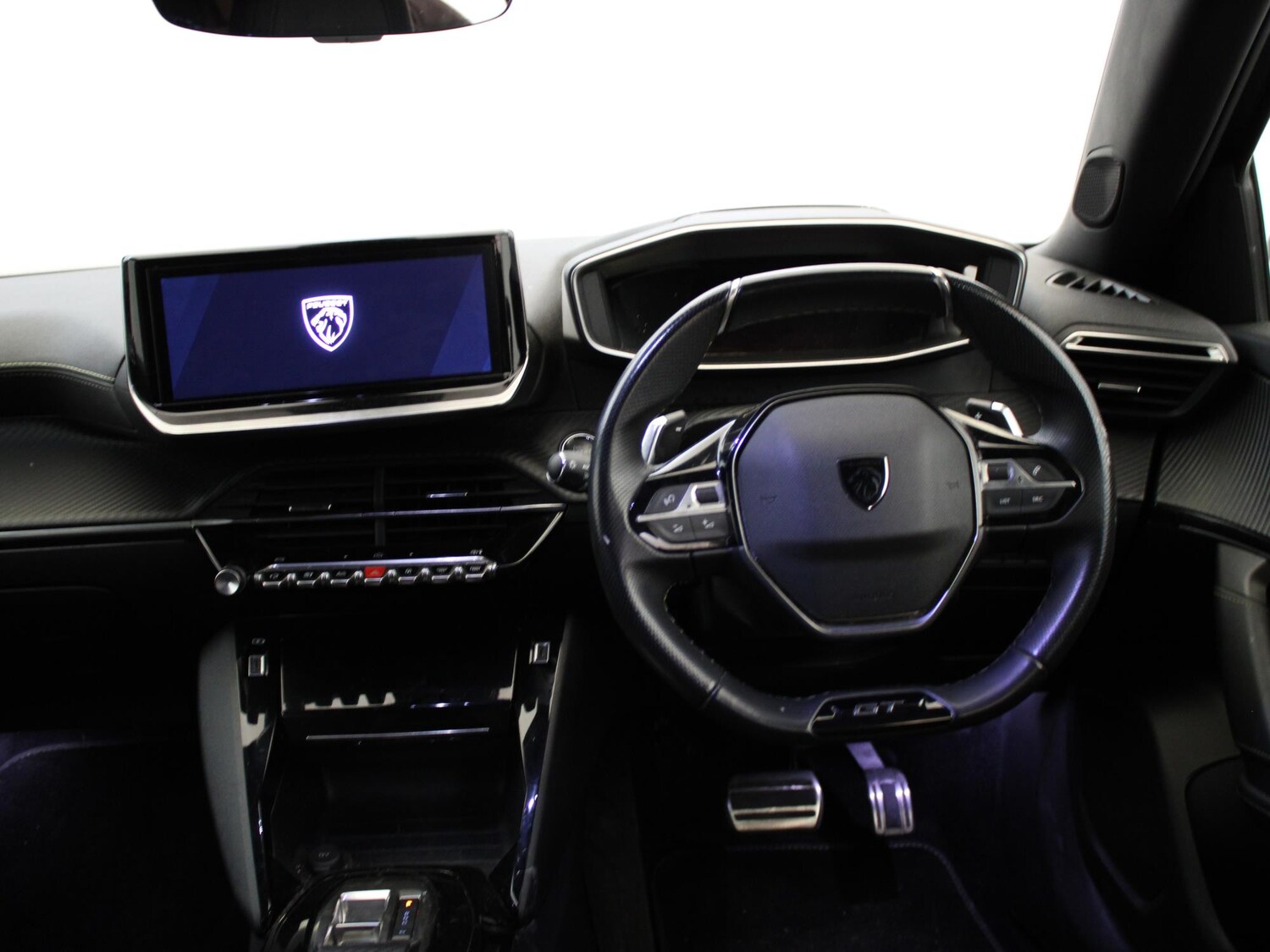 Used Peugeot 2008 2024 for sale - 76411642: Photo 10