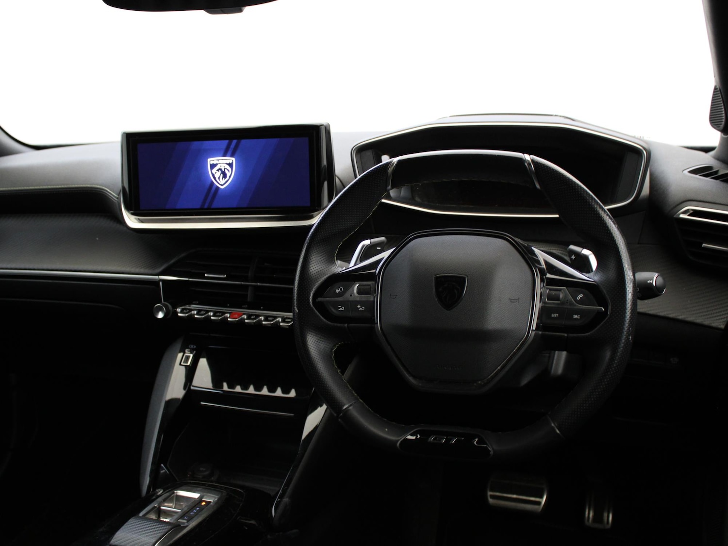 Used Peugeot 2008 2024 for sale - 76411642: Photo 11