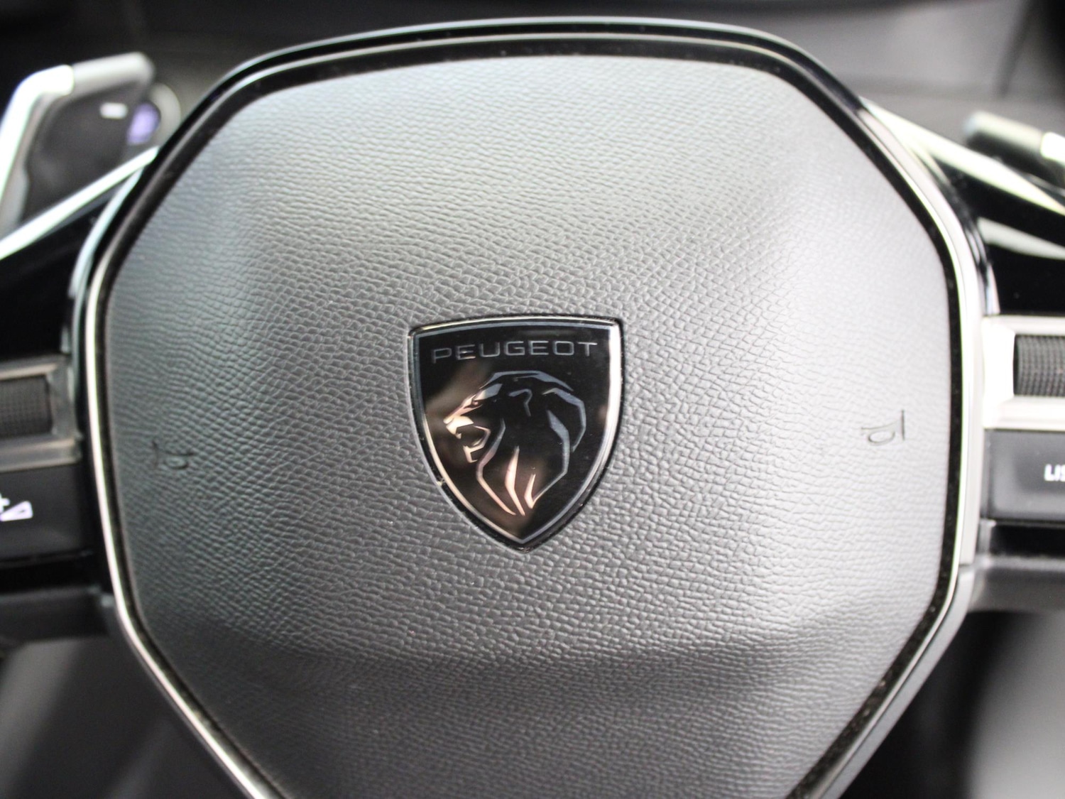 Used Peugeot 2008 2024 for sale - 76411642: Photo 26