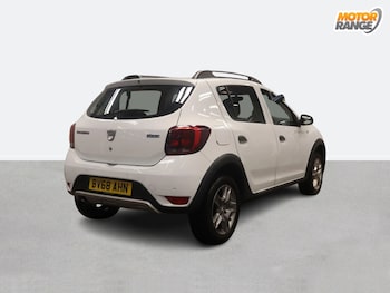 Used Dacia Sandero Stepway 2018 for sale - 76442663: Photo