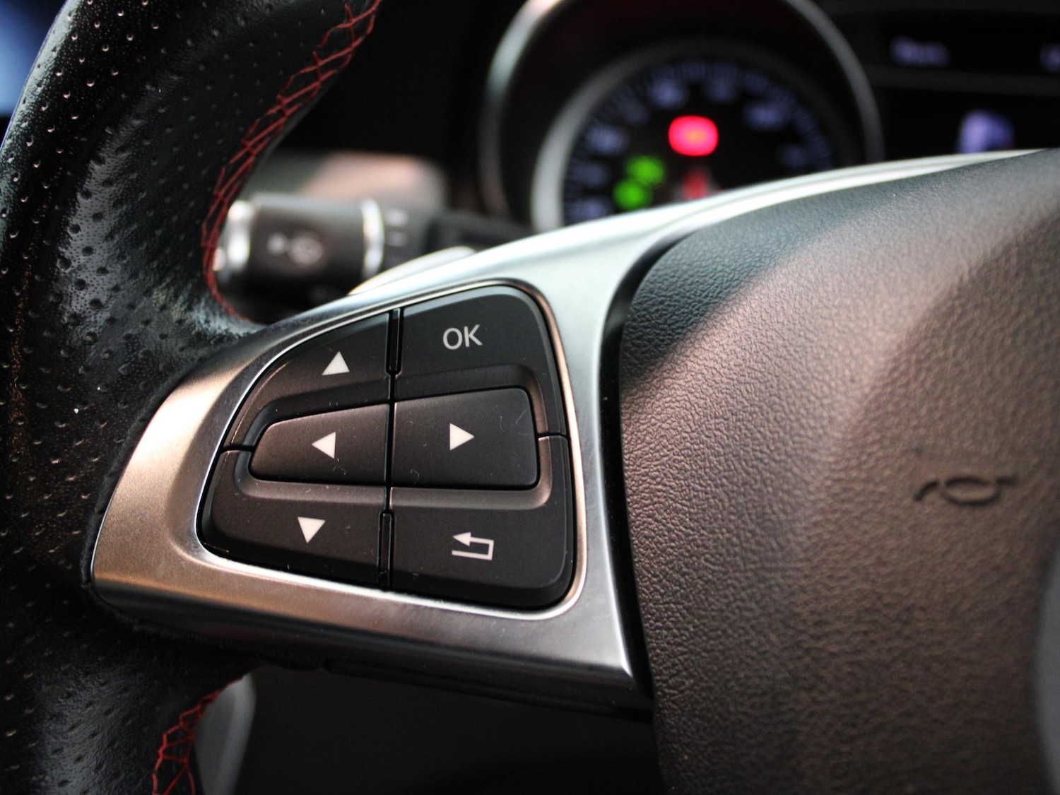 Used Mercedes-Benz GLA 2019 for sale - 76594443: Photo 15