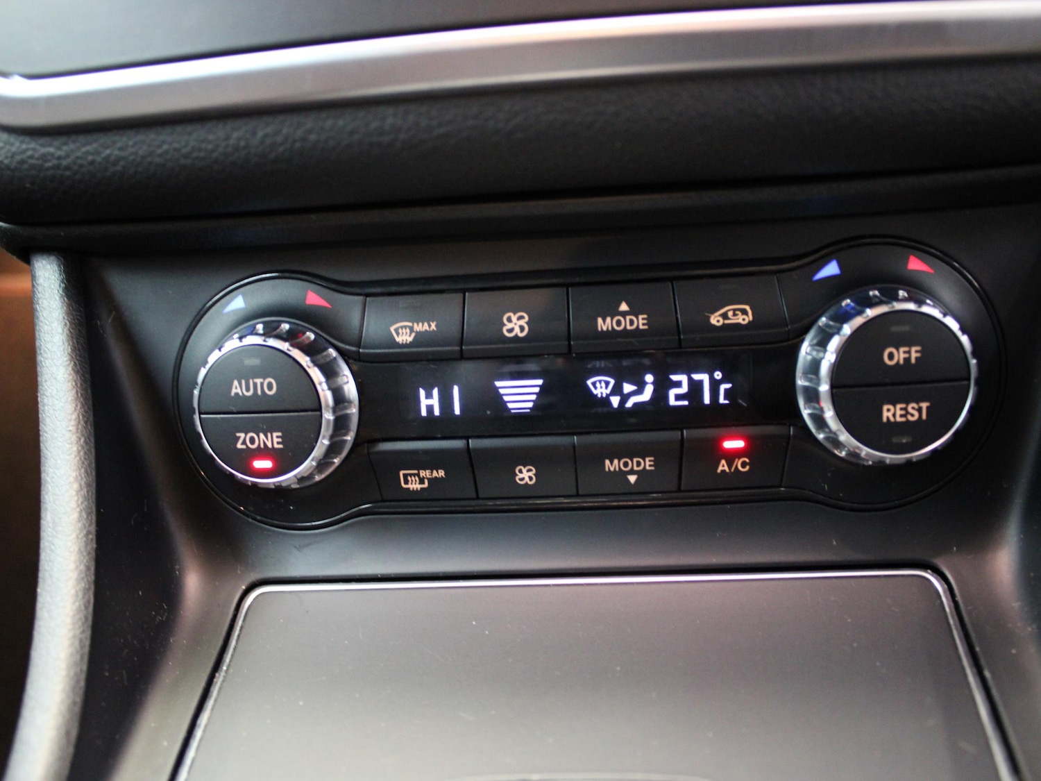 Used Mercedes-Benz GLA 2019 for sale - 76594443: Photo 25