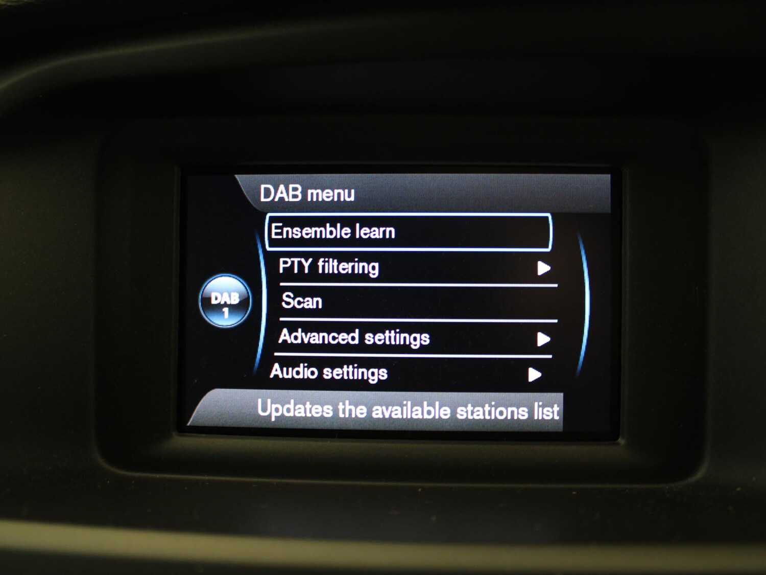 Used Volvo V40 2018 for sale - 78024657: Photo 13