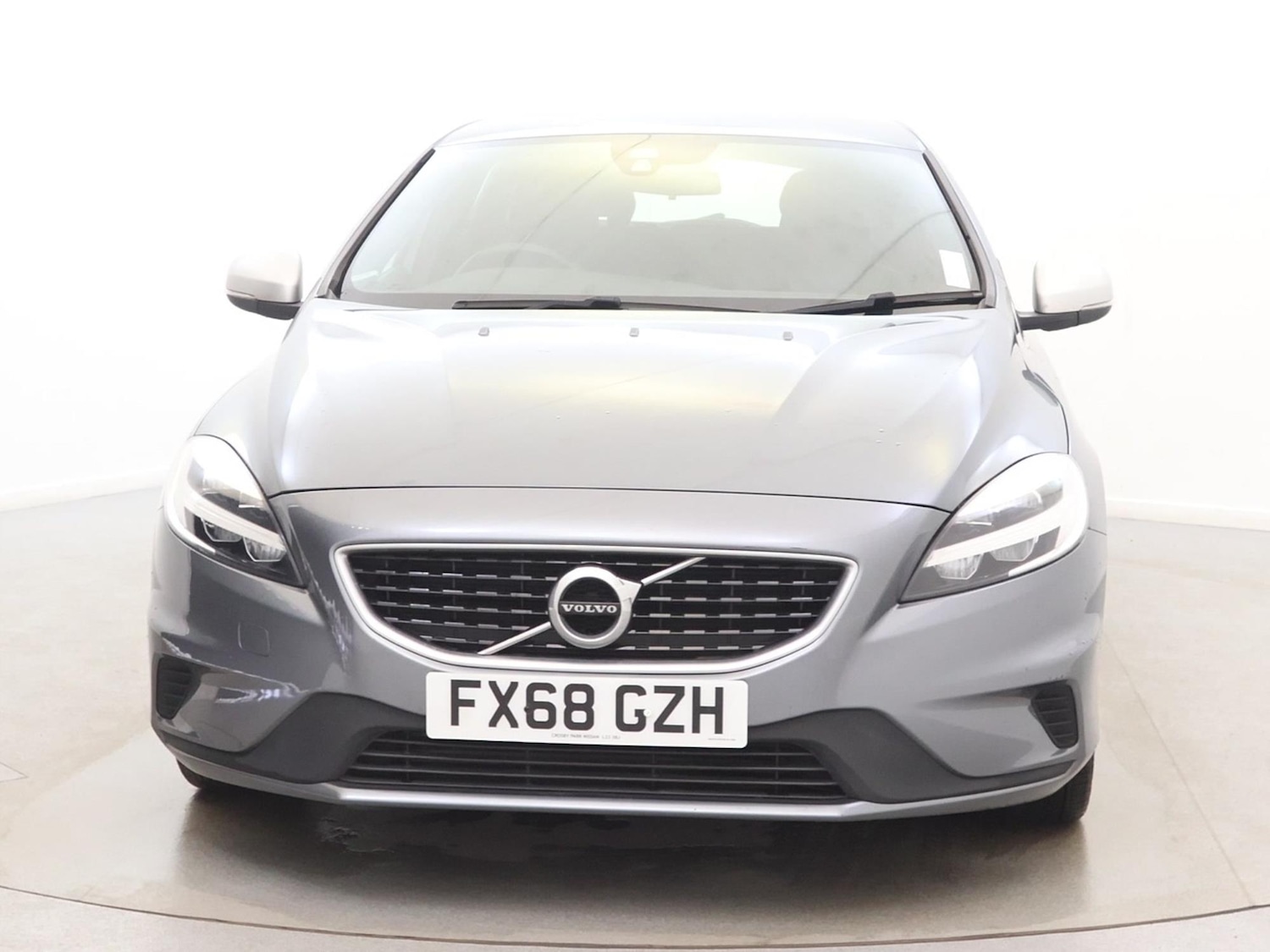 Used Volvo V40 2018 for sale - 78024657: Photo 2