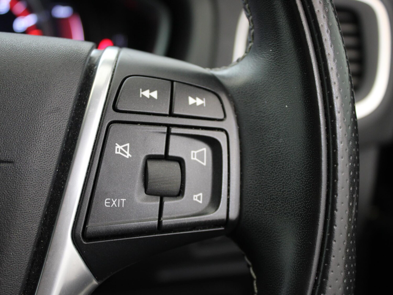 Used Volvo V40 2018 for sale - 78024657: Photo 22