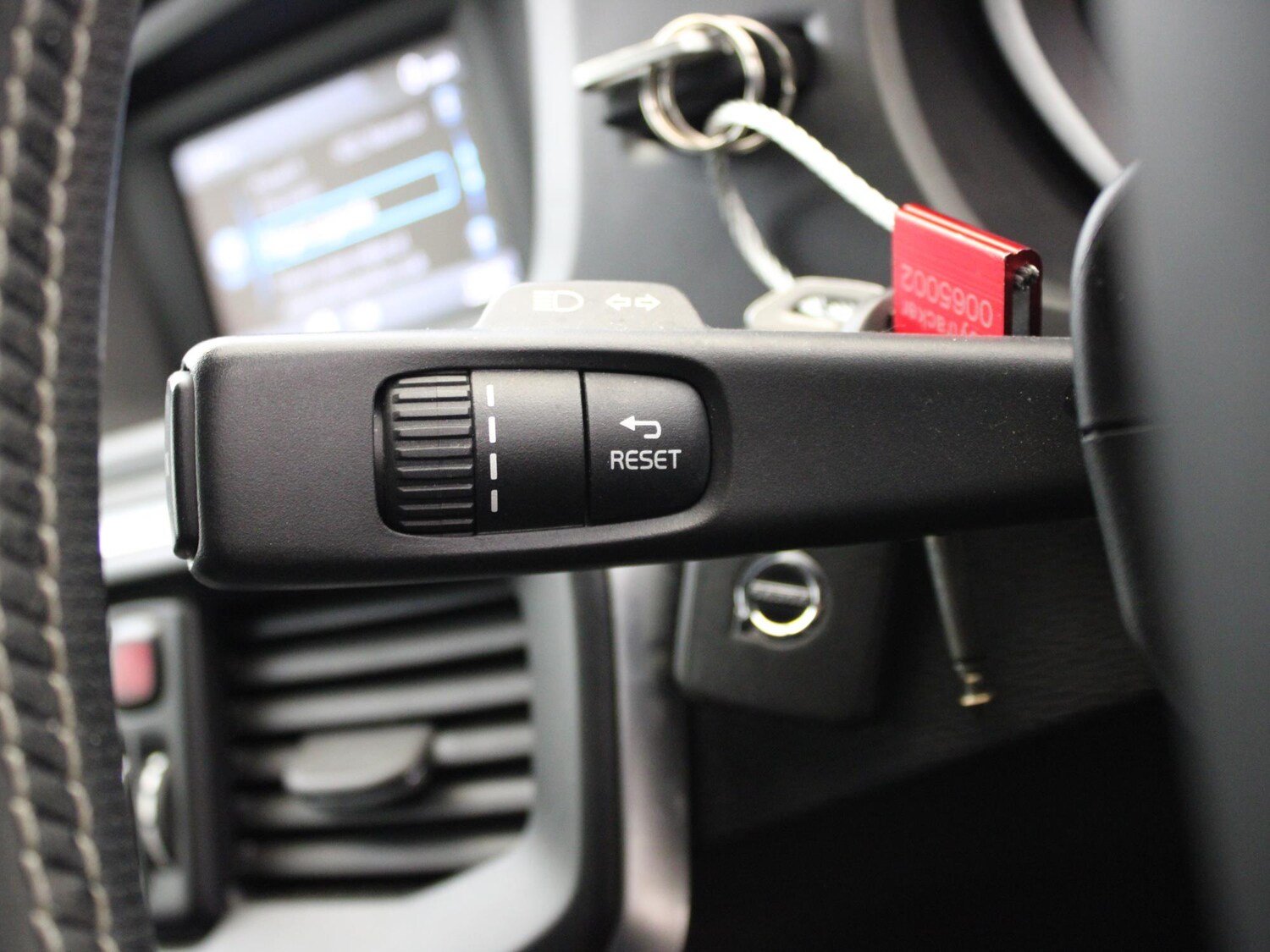 Used Volvo V40 2018 for sale - 78024657: Photo 23