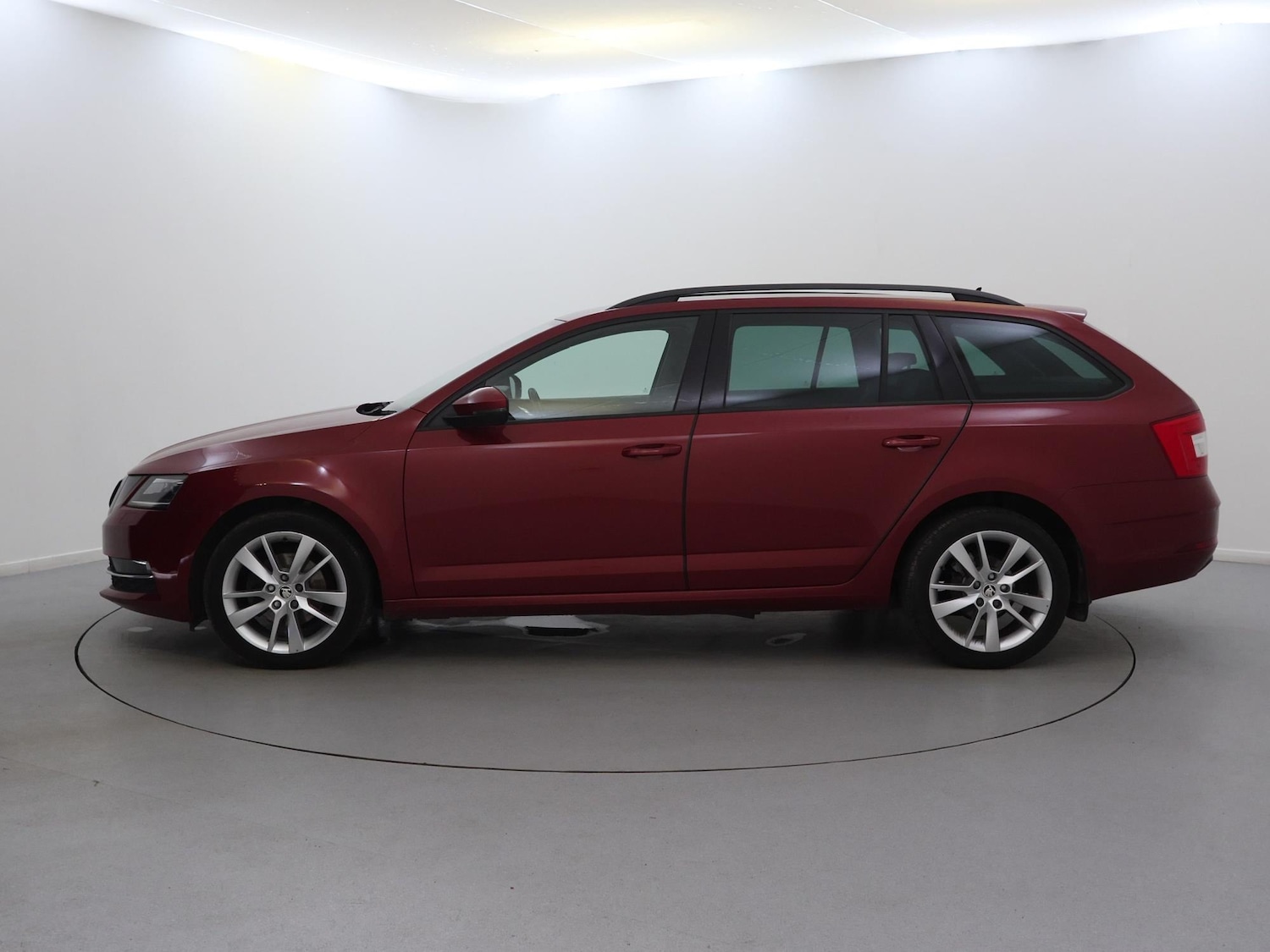 Used Skoda Octavia 2017 for sale - 75932611: Photo 4