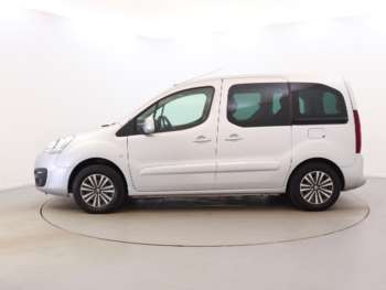 Used Peugeot Partner 2018 for sale - 74233722: Photo